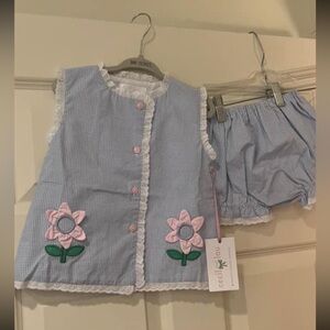 Cecil and Lou outfit